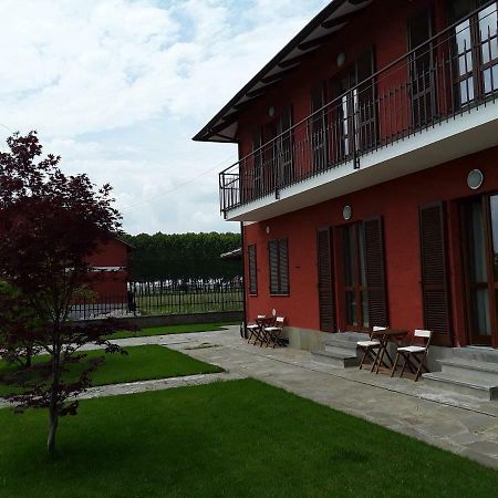 Tra Menta E Meliga Hotel Carignano  Eksteriør billede