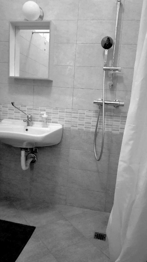 Tra Menta E Meliga Hotel Carignano  Eksteriør billede