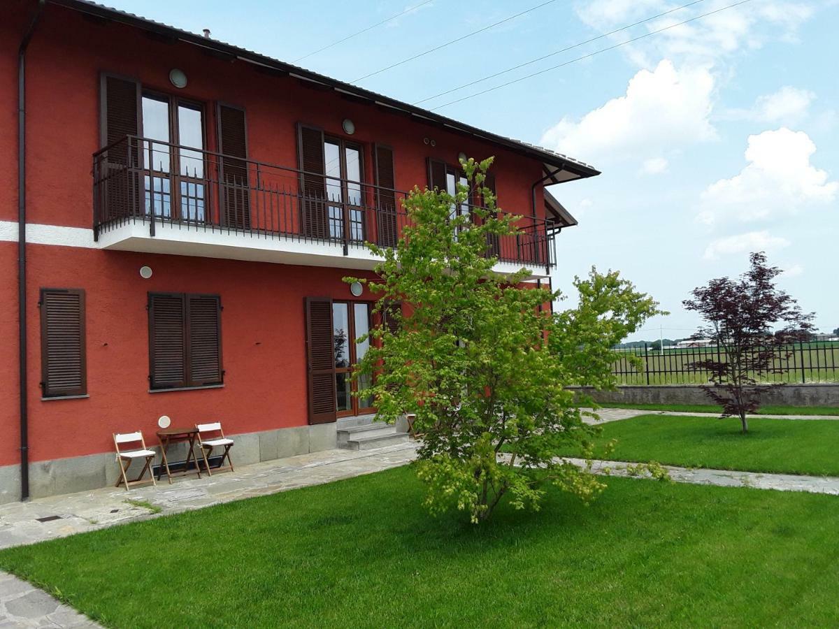 Tra Menta E Meliga Hotel Carignano  Eksteriør billede